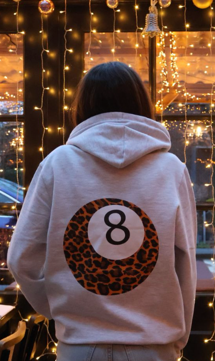 De Grijze 8ball Hoodie